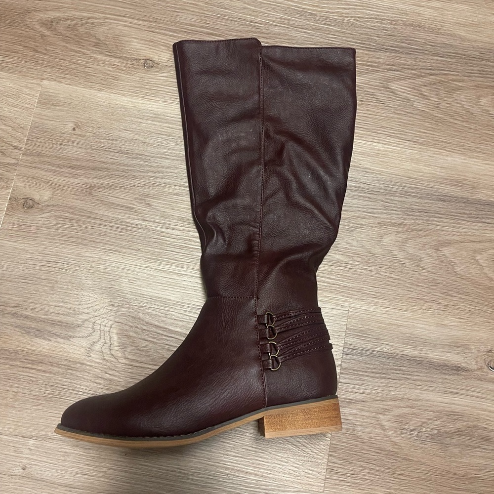 High boots size 7 never worn
